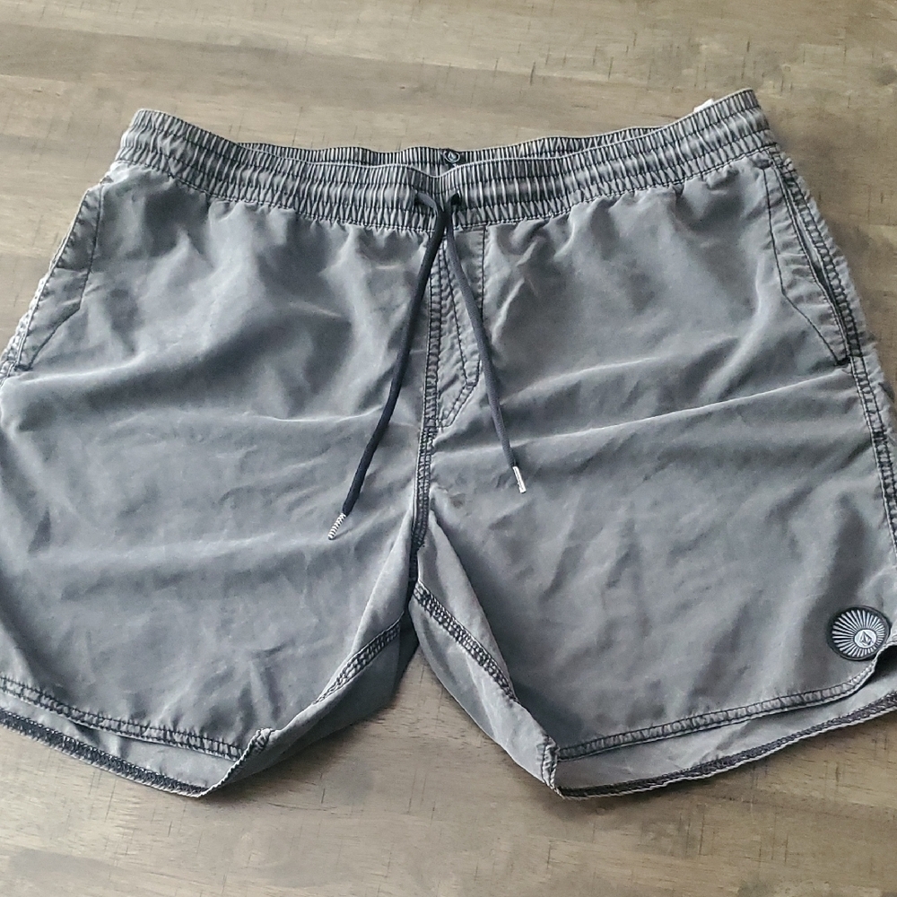 Volcom Gray Swim Trunks Lightweight Elastic Waist
